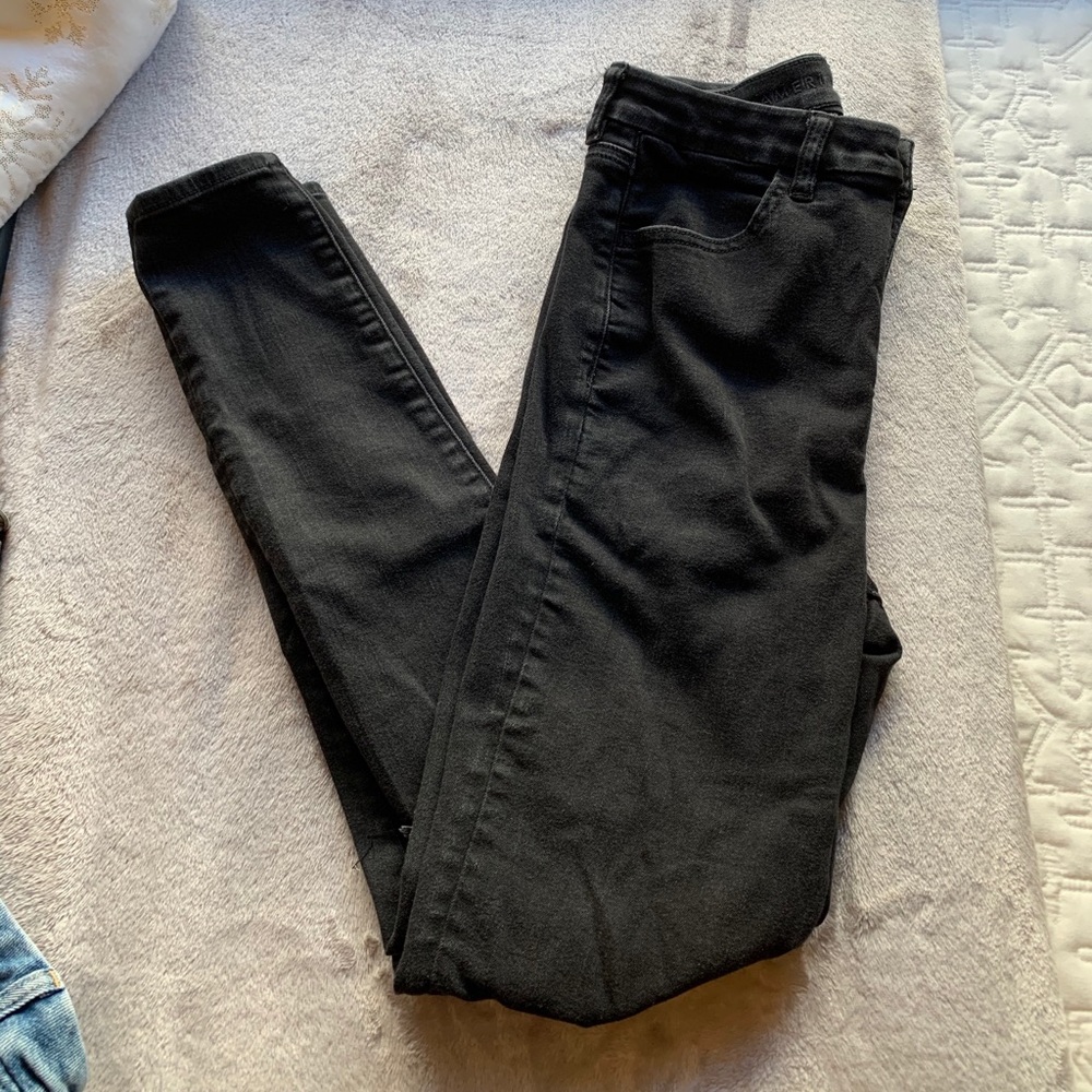 AE Curvy Super Hi-Rise Slit Knee Black Jeggings